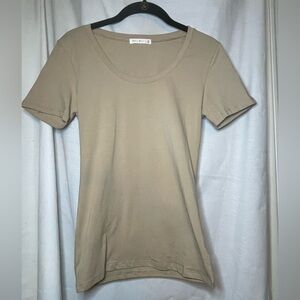 NWOT Active Basic Tan Basic Tee Shirt Size M